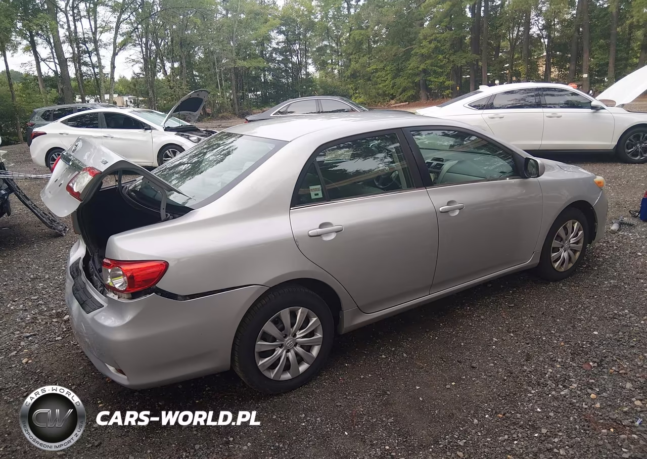 2013 Toyota Corolla Le VIN:2T1BU4EE7DC087478 - 4
