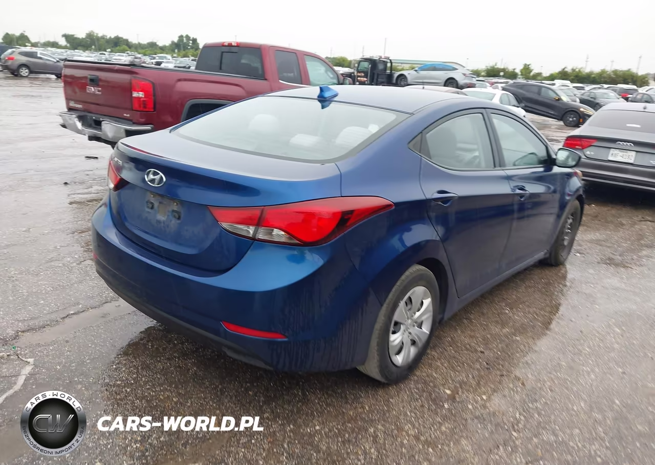2016 Hyundai Elantra Se VIN:5NPDH4AE1GH789722 - 4
