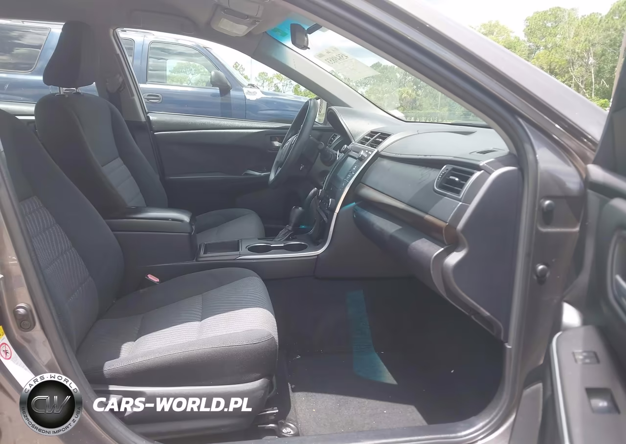 2017 Toyota Camry Le VIN:4T1BF1FK7HU705268 - 5