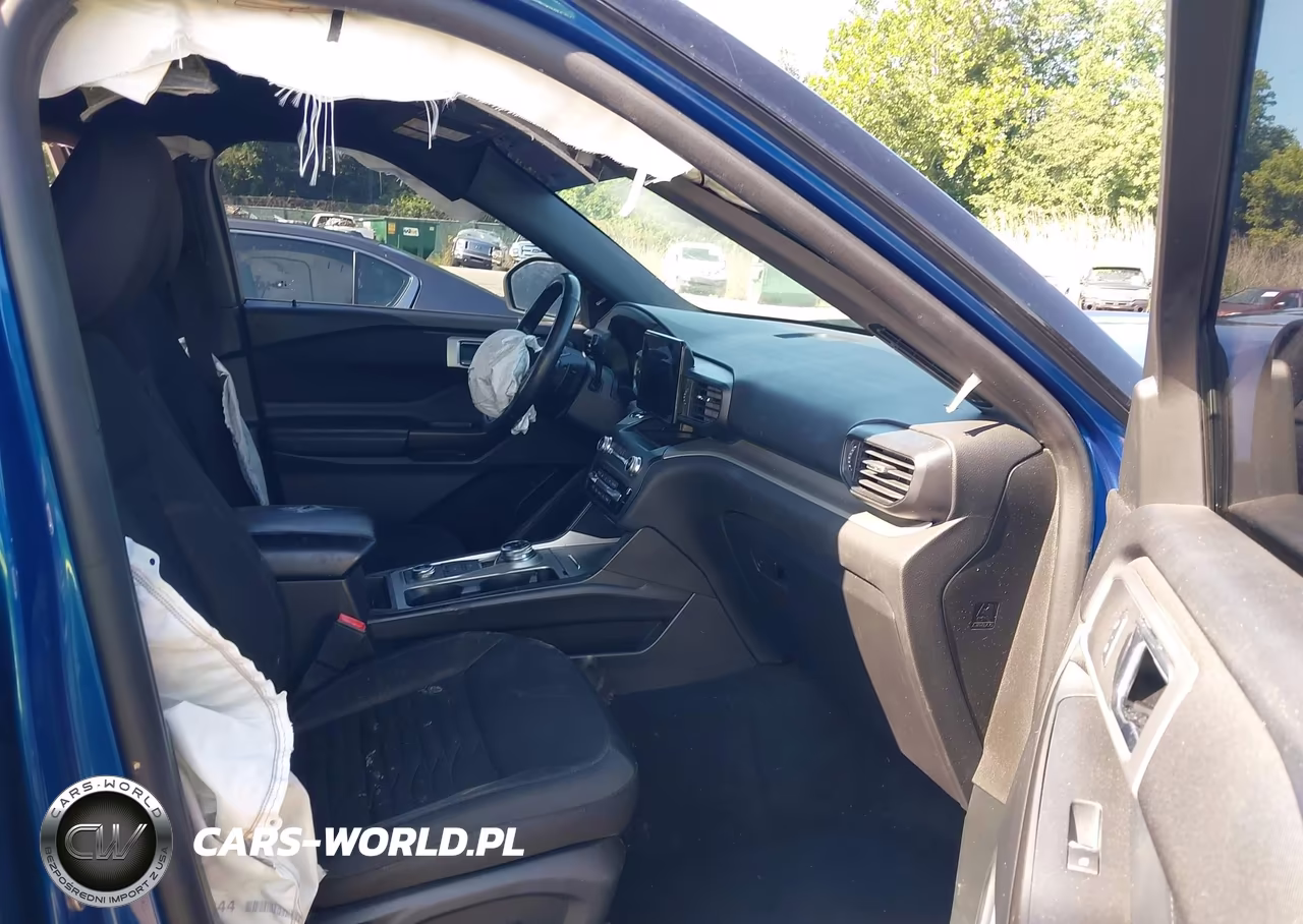 2020 Ford Explorer Xlt VIN:1FMSK8DH5LGC23966 - 5
