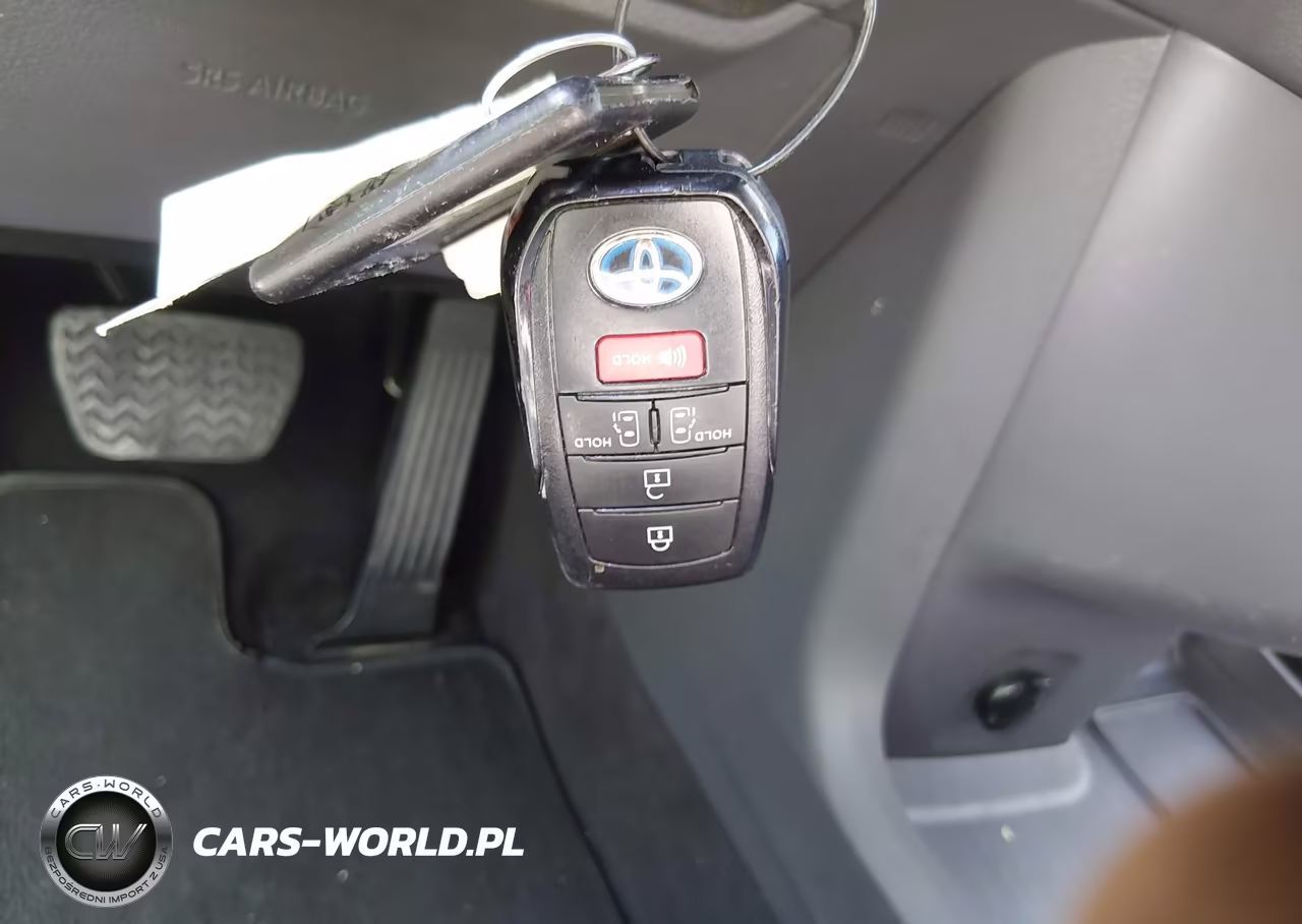 2024 Toyota Sienna Le VIN:5TDKRKECXRS201864 - 11