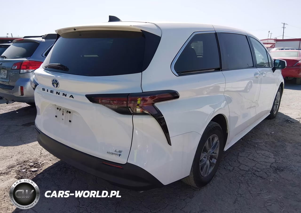 2024 Toyota Sienna Le VIN:5TDKRKECXRS201864 - 4
