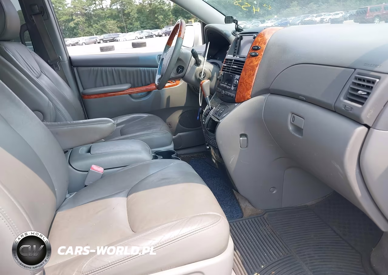 2010 Toyota Sienna Limited VIN:5TDDK4CC2AS030169 - 5