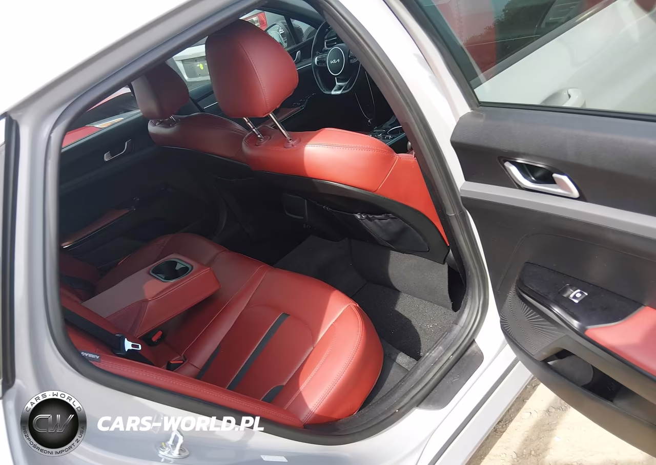 2023 Kia K5 Gt-Line VIN:5XXG64J21PG176018 - 8