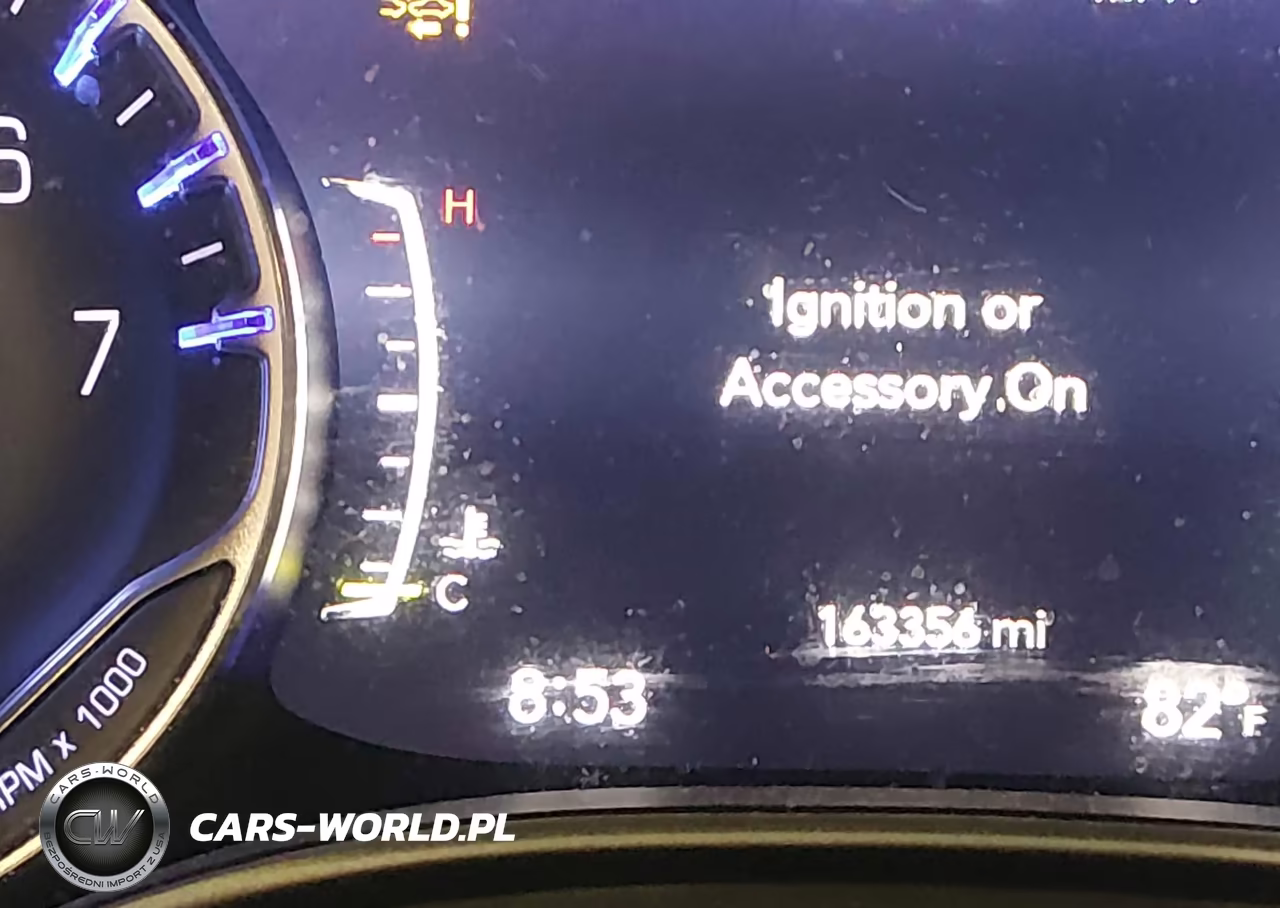 2020 Chrysler Pacifica Touring L VIN:2C4RC1BG1LR233068 - 15