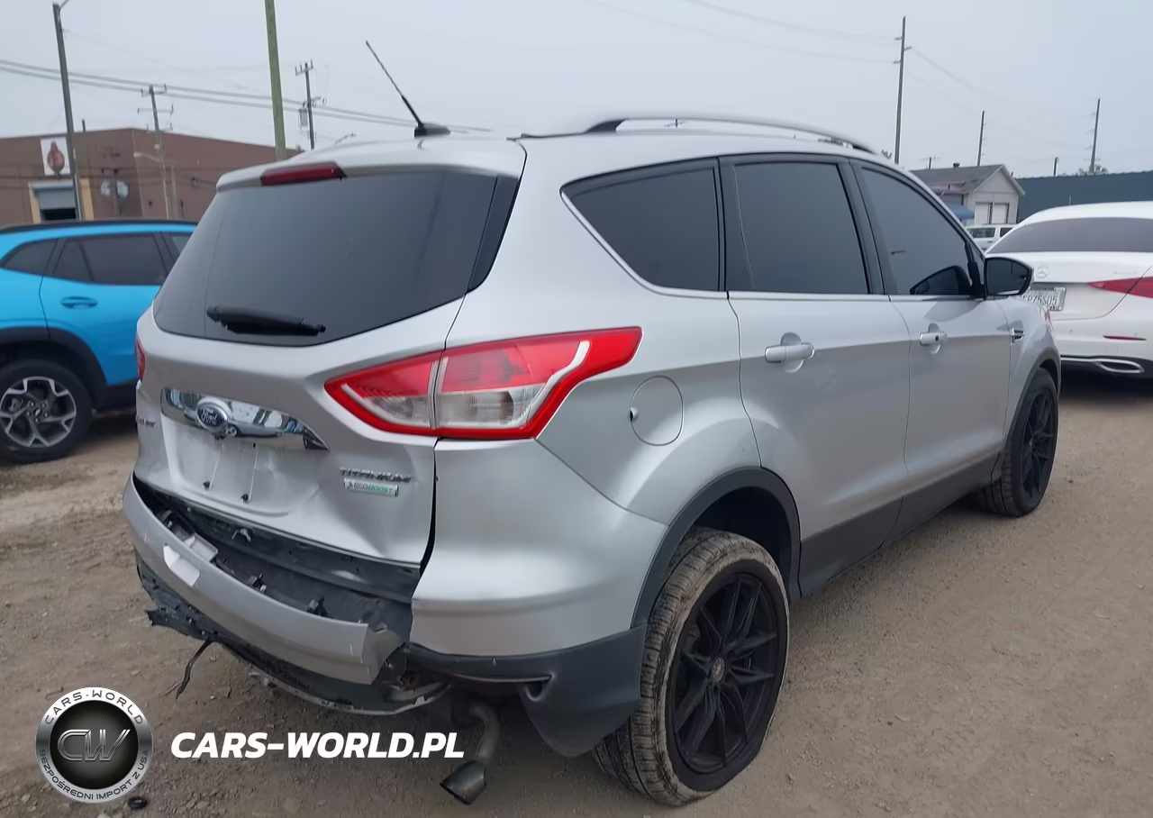 2015 Ford Escape Titanium VIN:1FMCU0JX7FUC12095 - 4