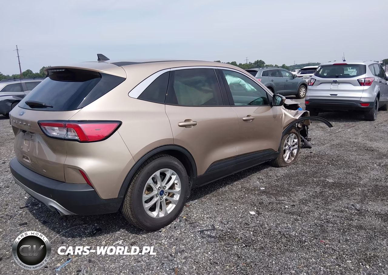 2021 Ford Escape Se VIN:1FMCU0G68MUA99656 - 4
