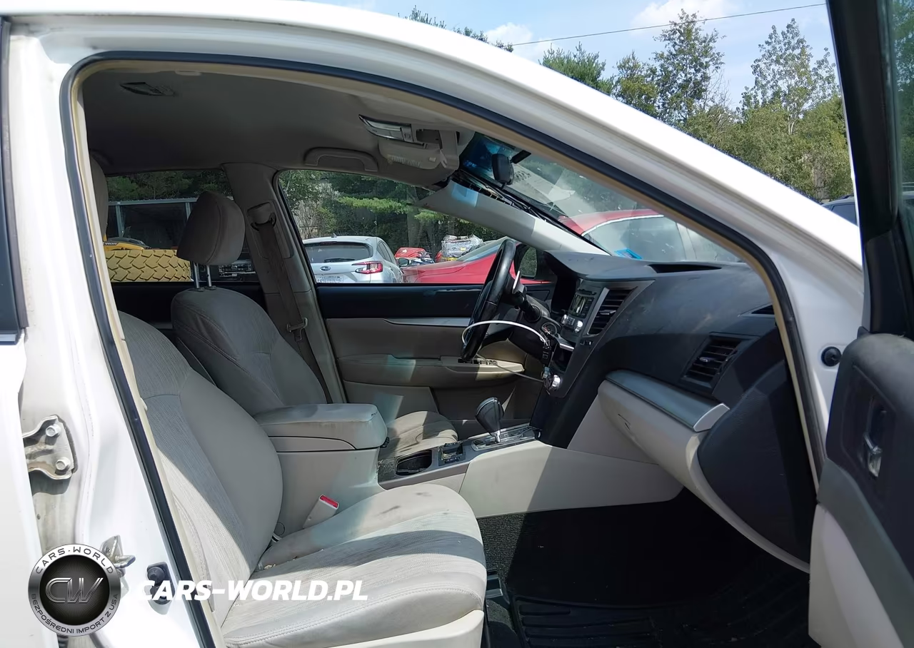 2013 Subaru Outback 2.5I Premium VIN:4S4BRBCC5D3273922 - 5
