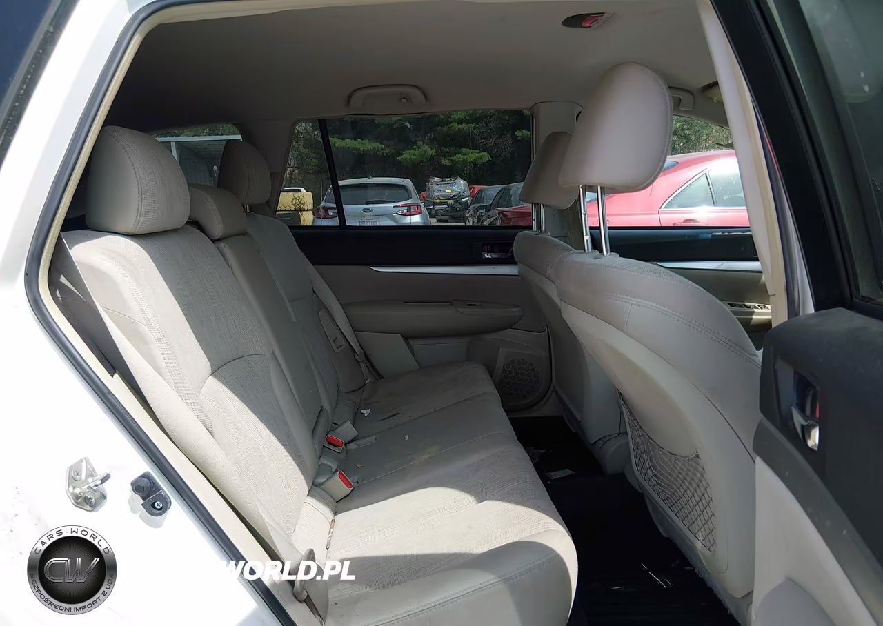 2013 Subaru Outback 2.5I Premium VIN:4S4BRBCC5D3273922 - 8