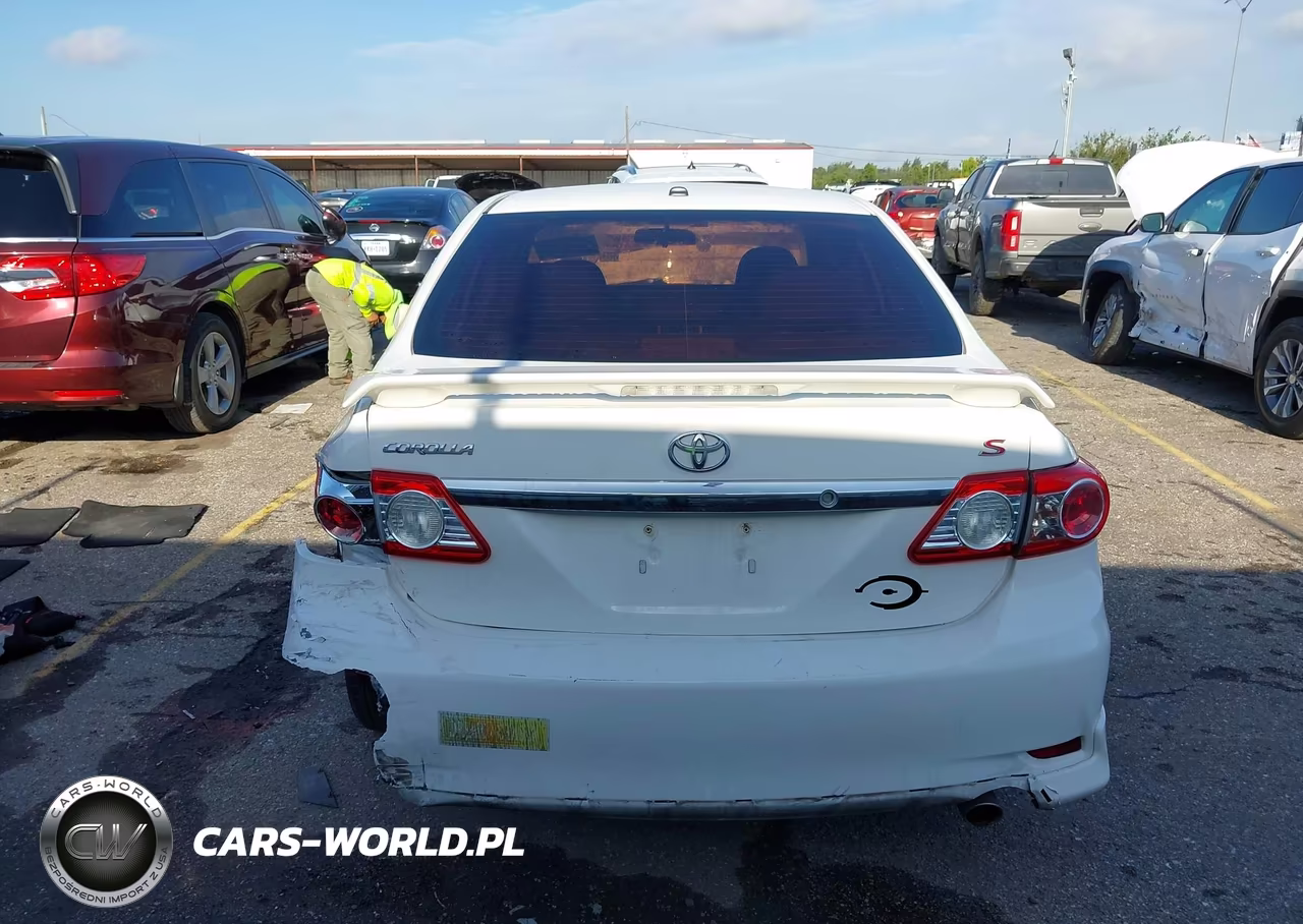 2011 Toyota Corolla S VIN:2T1BU4EE0BC713286 - 16