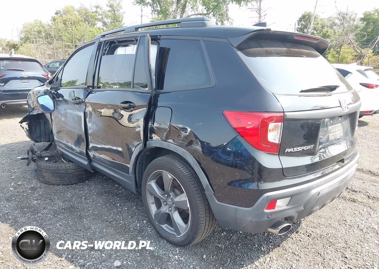2019 Honda Passport Touring VIN:5FNYF8H91KB009345 - 3