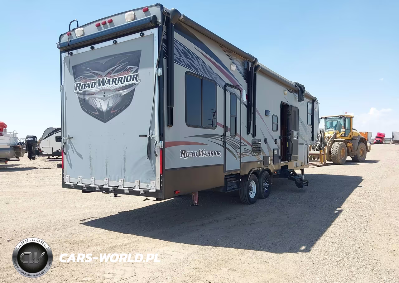 2015 Heartland 36' Road Warrior 5Th Wheel VIN:5SFCG362XFE291151 - 4