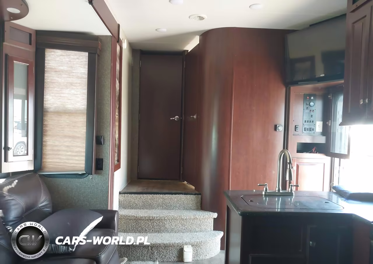2015 Heartland 36' Road Warrior 5Th Wheel VIN:5SFCG362XFE291151 - 5