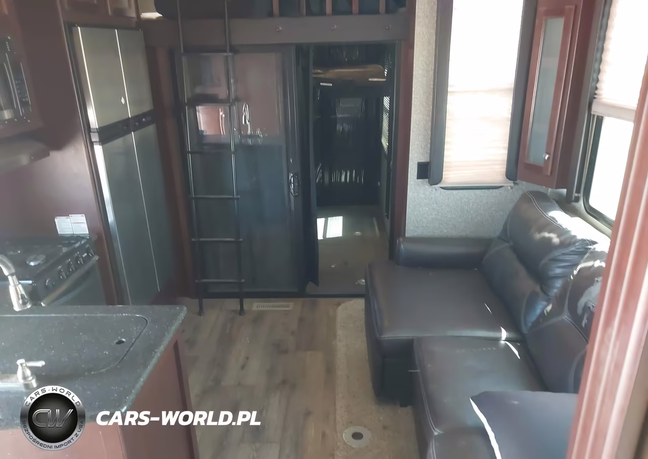 2015 Heartland 36' Road Warrior 5Th Wheel VIN:5SFCG362XFE291151 - 8