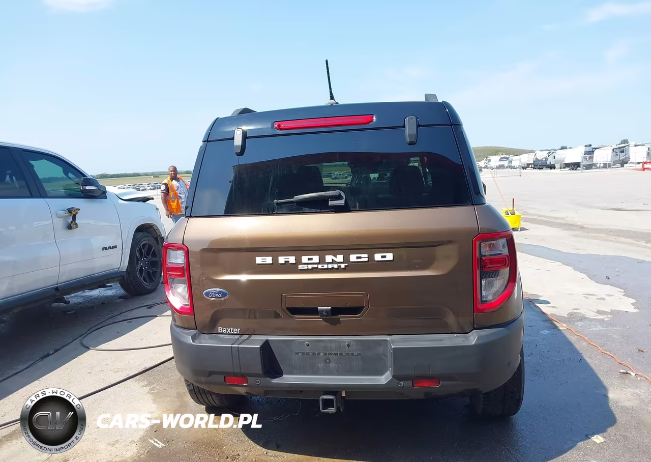 2022 Ford Bronco Sport Outer Banks VIN:3FMCR9C6XNRD11705 - 16
