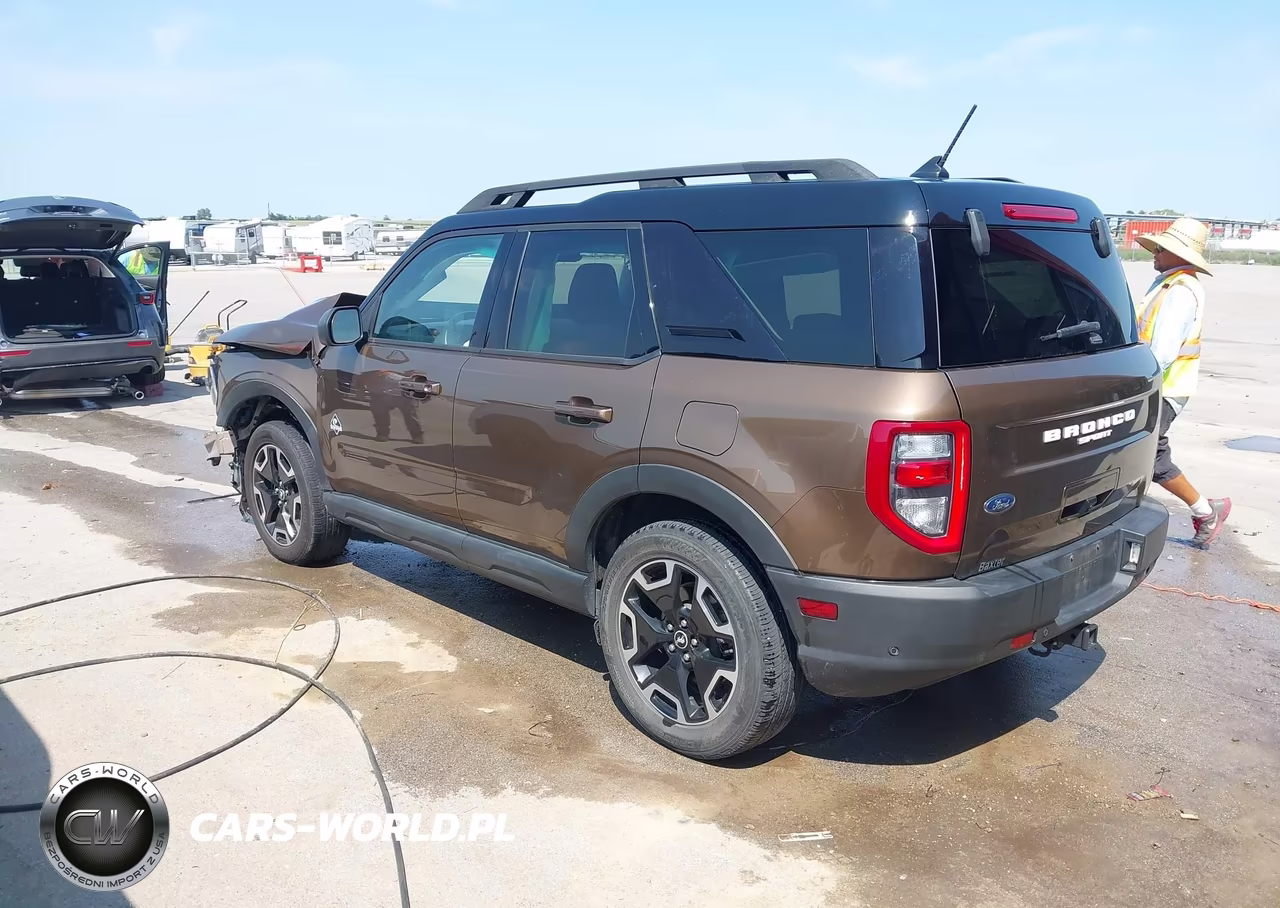 2022 Ford Bronco Sport Outer Banks VIN:3FMCR9C6XNRD11705 - 3