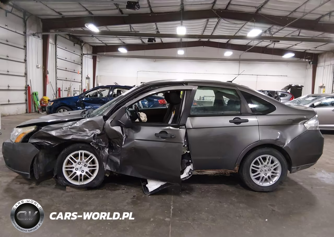 2010 Ford Focus Se VIN:1FAHP3FN6AW205636 - 6