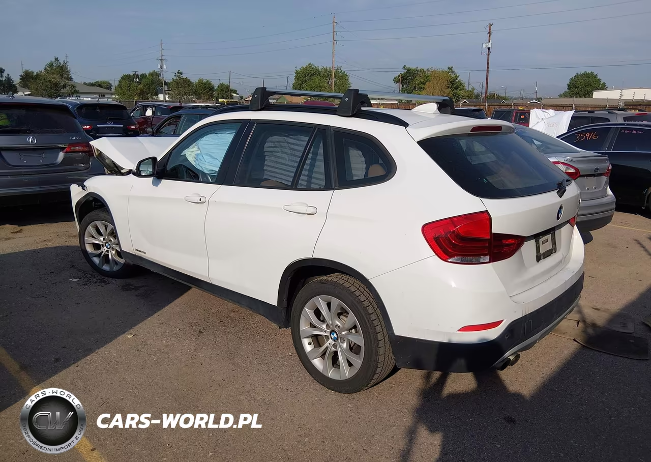 2014 BMW X1 xDrive28I VIN:WBAVL1C56EVY17894 - 3