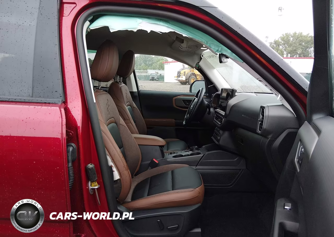 2025 Ford Bronco Sport Outer Banks VIN:3FMCR9CN8SRF67358 - 5