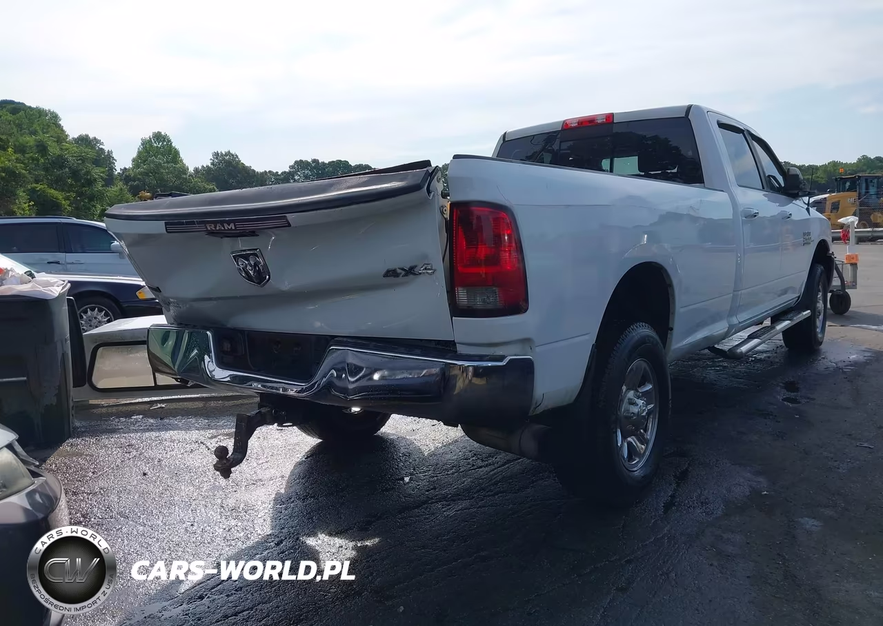 2015 Ram 2500 Slt VIN:3C6UR5JL0FG509742 - 4
