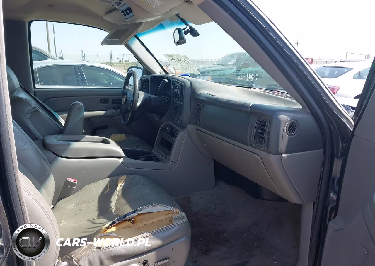 2004 Chevrolet Tahoe Lt VIN:1GNEC13Z84R146586 - 5