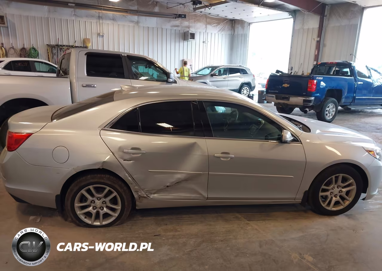 2015 Chevrolet Malibu 1Lt VIN:1G11C5SL7FU132084 - 13