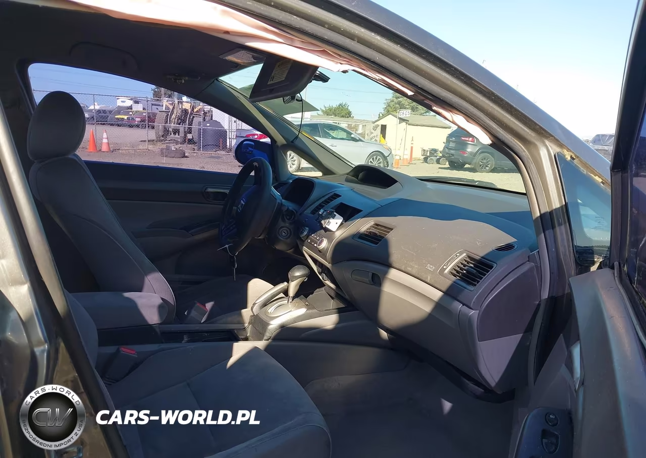 2007 Honda Civic Lx VIN:2HGFA16587H304622 - 5