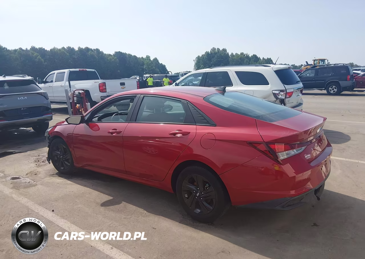 2023 Hyundai Elantra Sel VIN:KMHLM4AG5PU395697 - 3