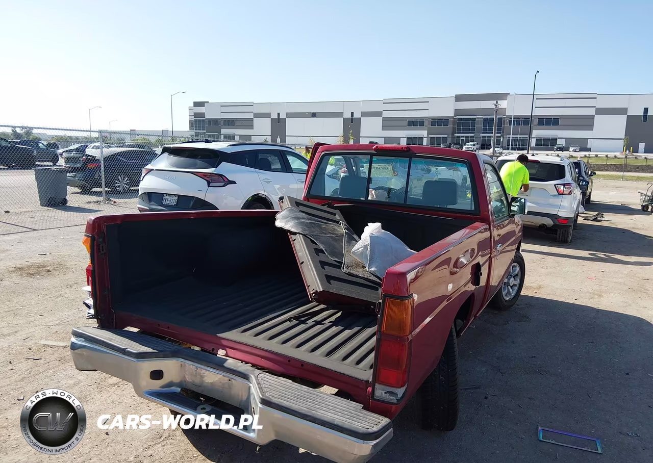 1997 Nissan 4X2 Truck Xe VIN:1N6SD11SXVC406311 - 4