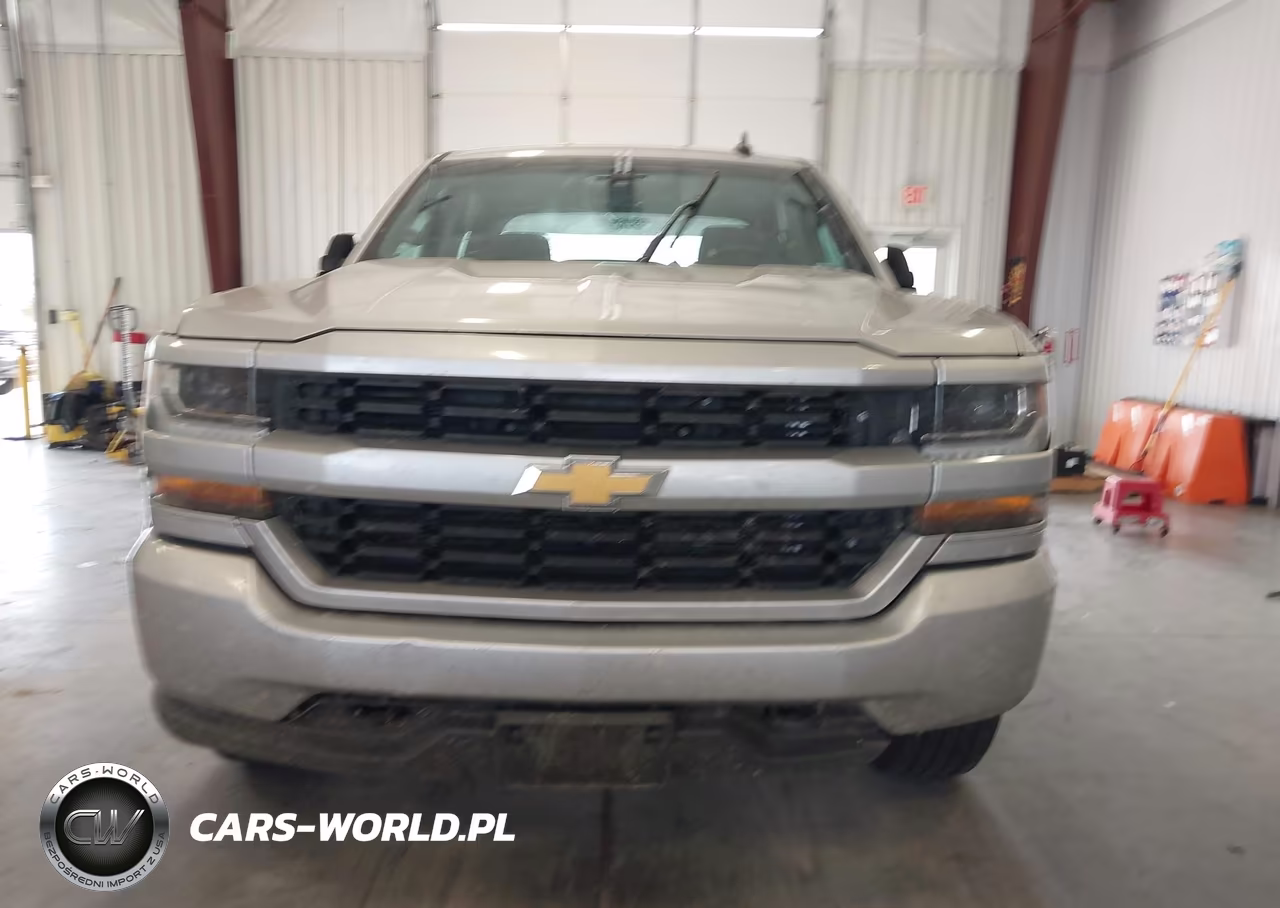 2018 Chevrolet Silverado 1500 Custom VIN:3GCUKPEC3JG608132 - 12