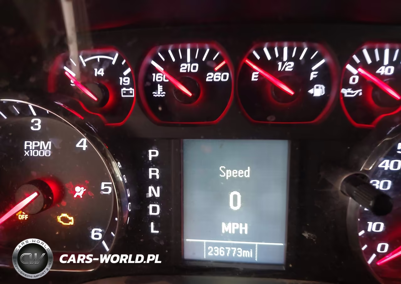 2018 Chevrolet Silverado 1500 Custom VIN:3GCUKPEC3JG608132 - 15