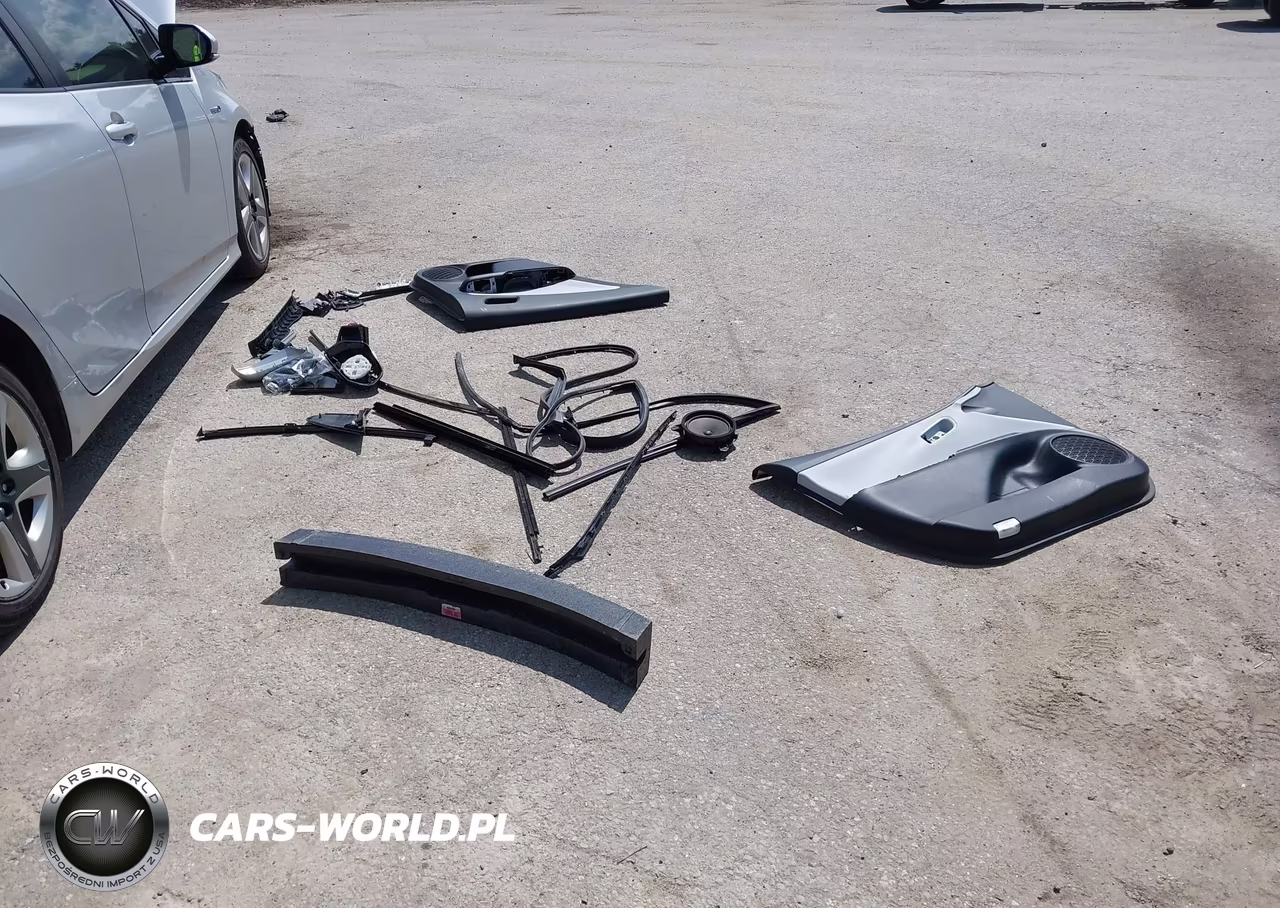 2016 Toyota Prius Three Touring VIN:JTDKARFU6G3515484 - 12