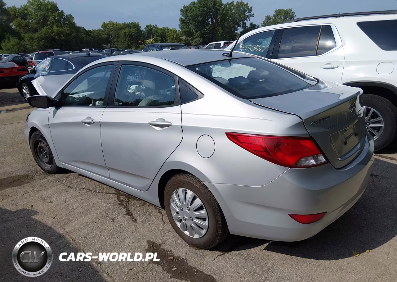 2015 Hyundai Accent Gls VIN:KMHCT4AE4FU915677 - 3
