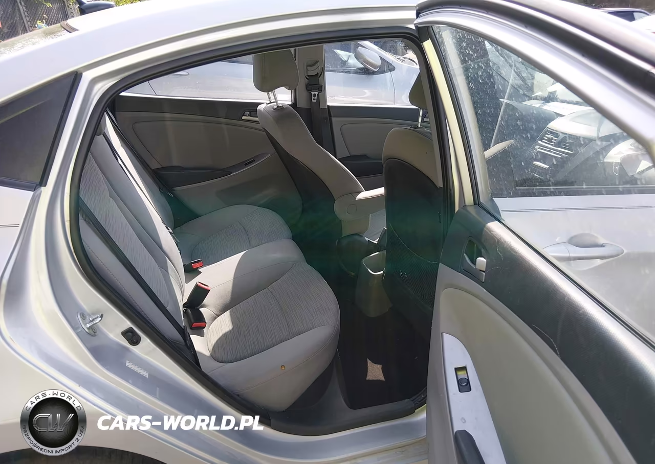 2015 Hyundai Accent Gls VIN:KMHCT4AE4FU915677 - 8