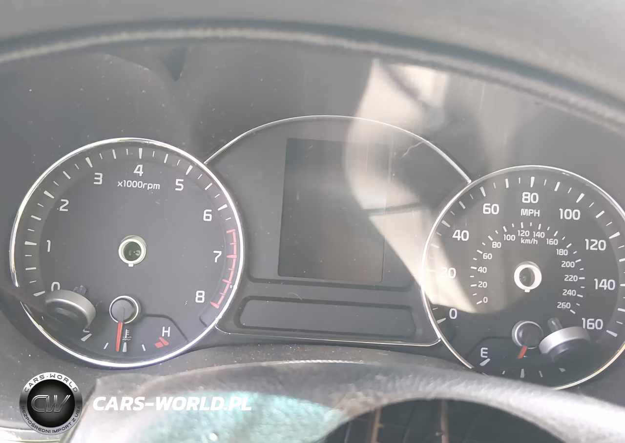 2018 Kia Forte Lx VIN:3KPFK4A73JE271022 - 15