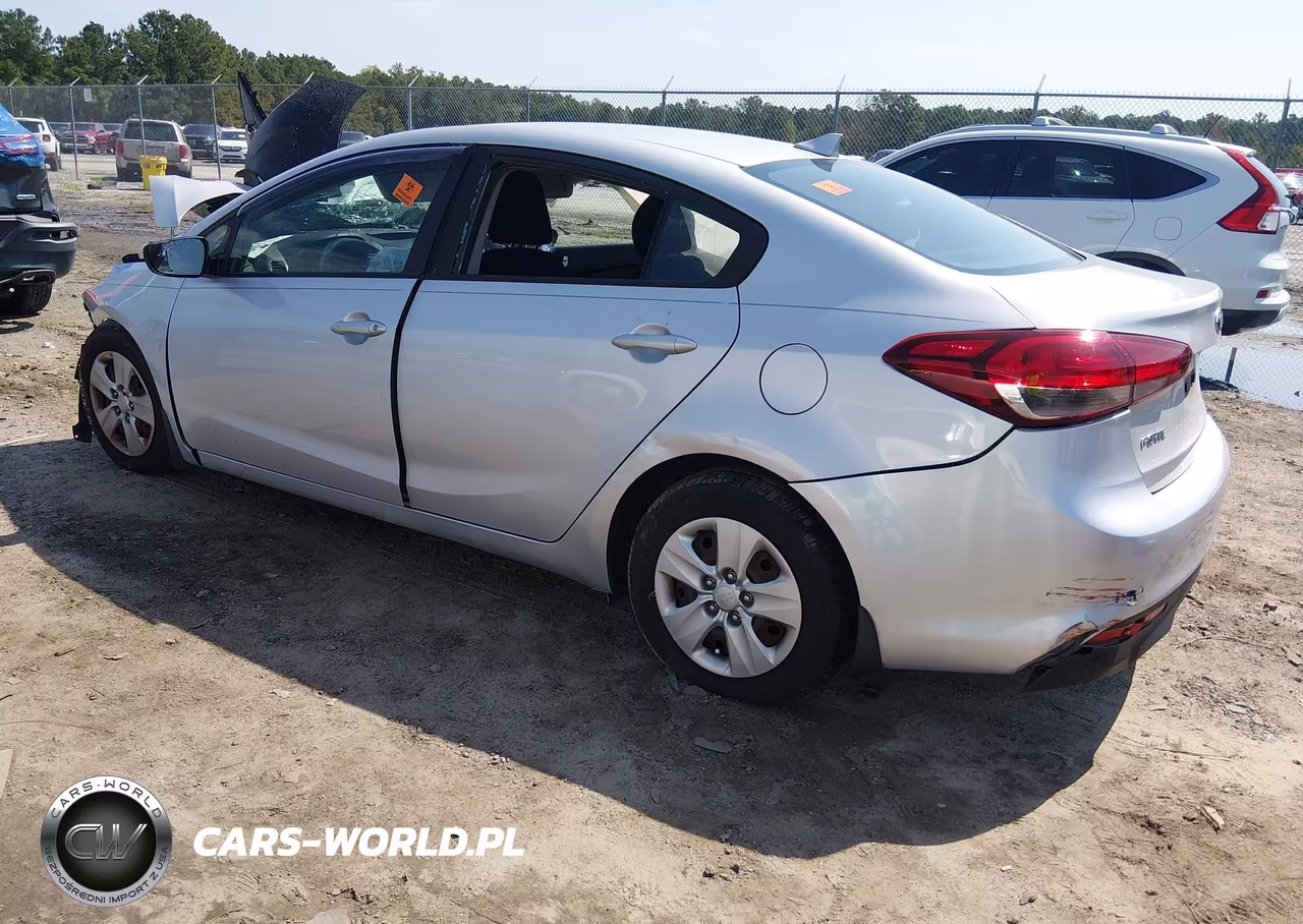2018 Kia Forte Lx VIN:3KPFK4A73JE271022 - 3