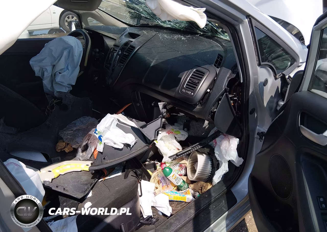 2018 Kia Forte Lx VIN:3KPFK4A73JE271022 - 5
