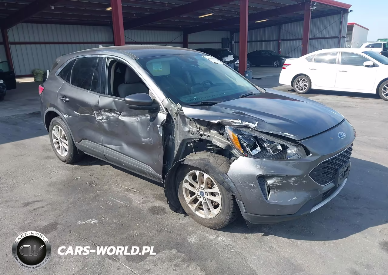 2020 Ford Escape Se