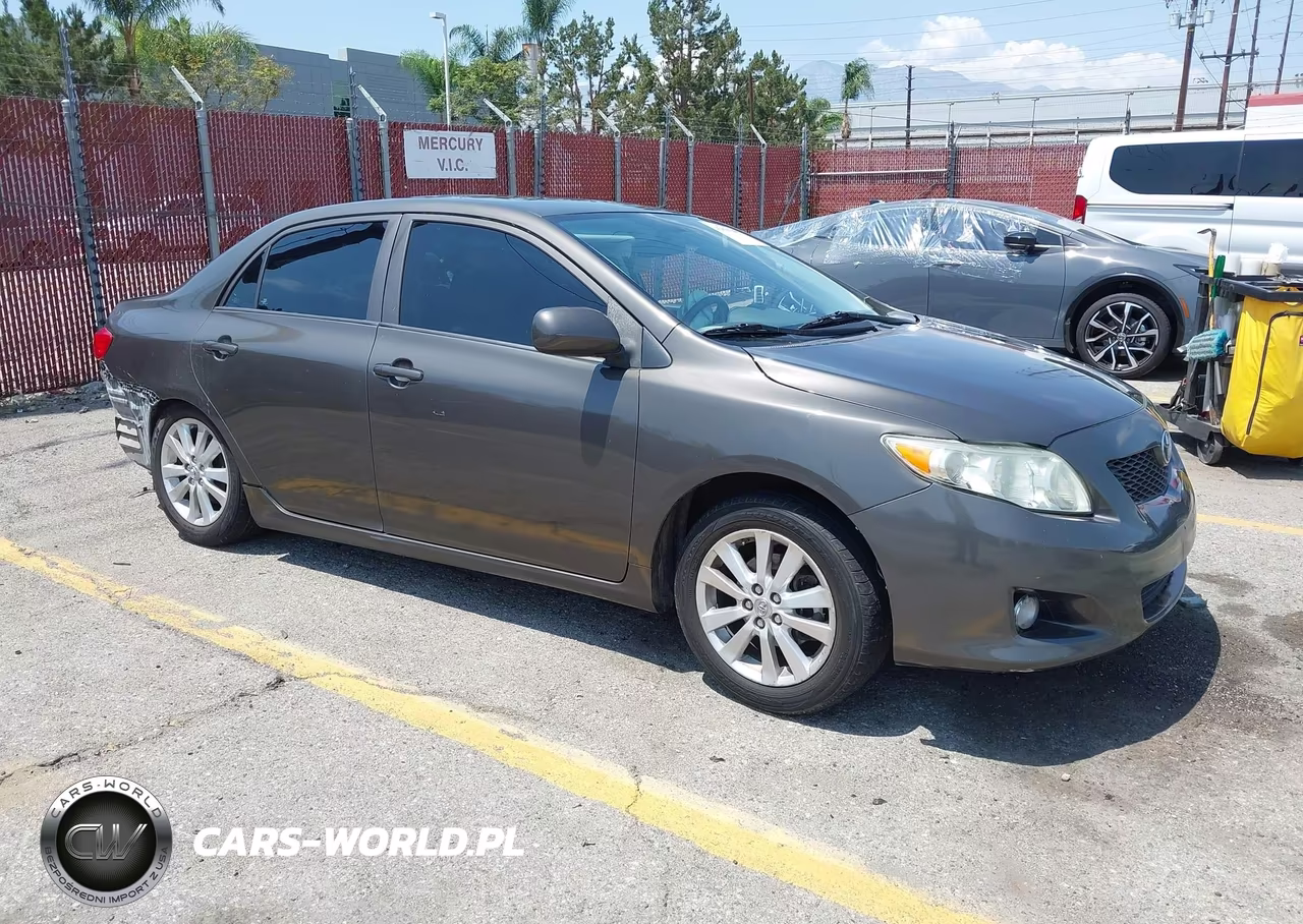2010 Toyota Corolla Le – zdjęcie 1 z 17