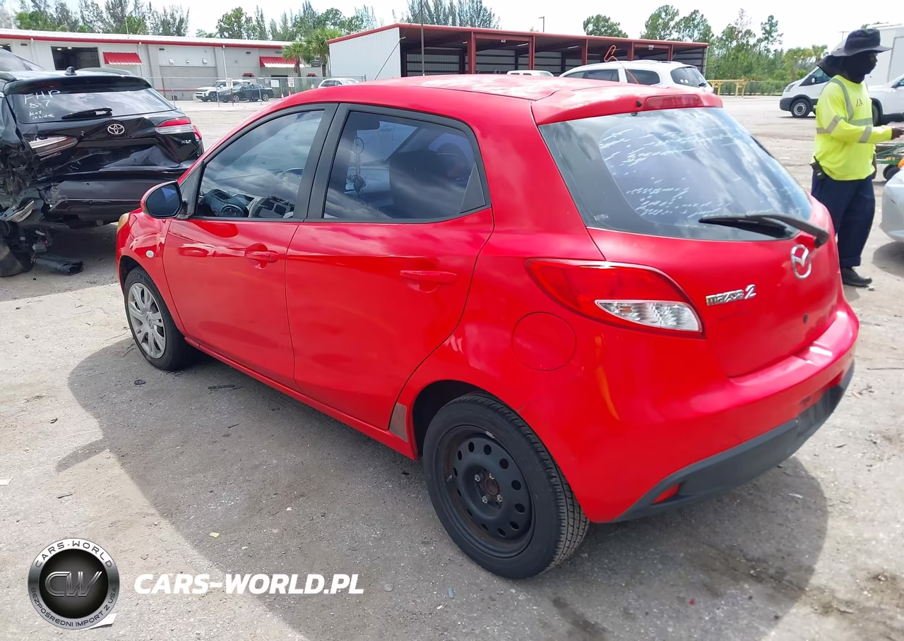 2013 Mazda Mazda2 Sport VIN:JM1DE1KY4D0170668 - 3