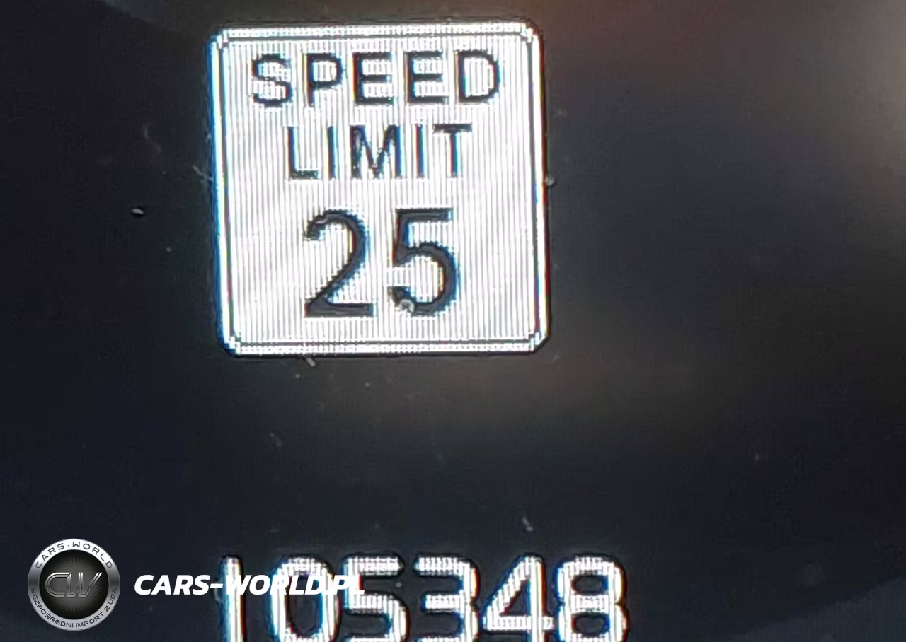 2019 Volvo S90 T5 Momentum VIN:LVY102AK2KP106579 - 15