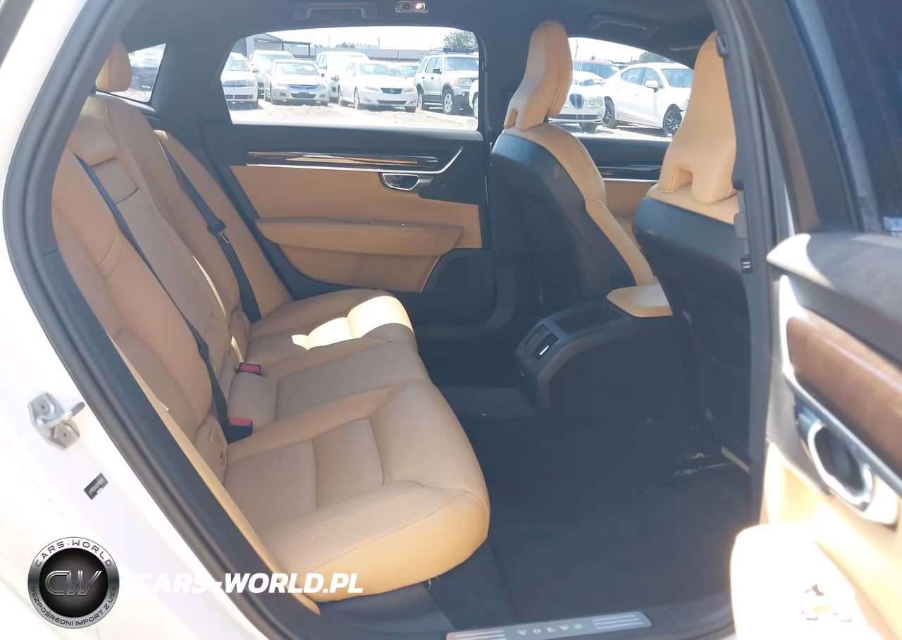 2019 Volvo S90 T5 Momentum VIN:LVY102AK2KP106579 - 8