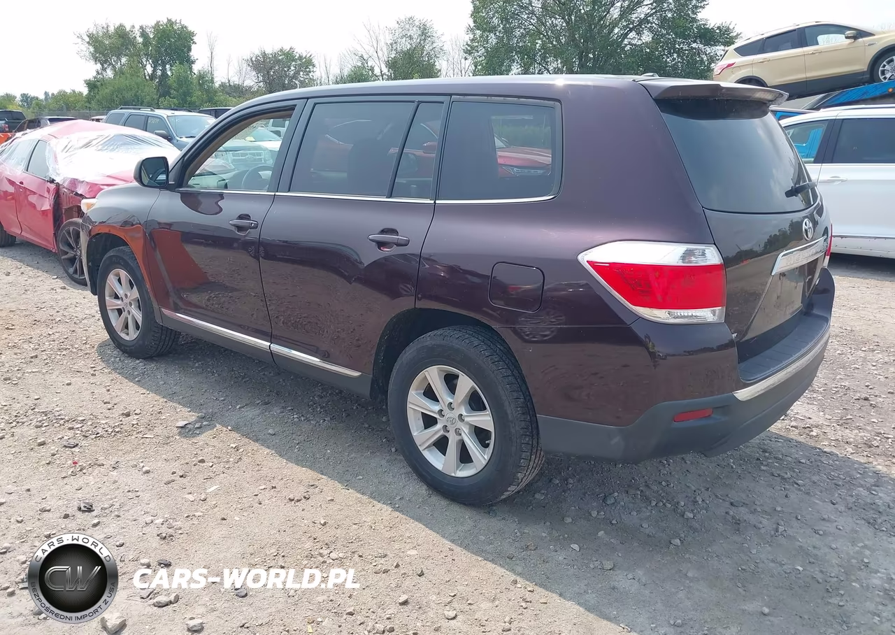 2011 Toyota Highlander Base V6 VIN:5TDBK3EH7BS066628 - 3