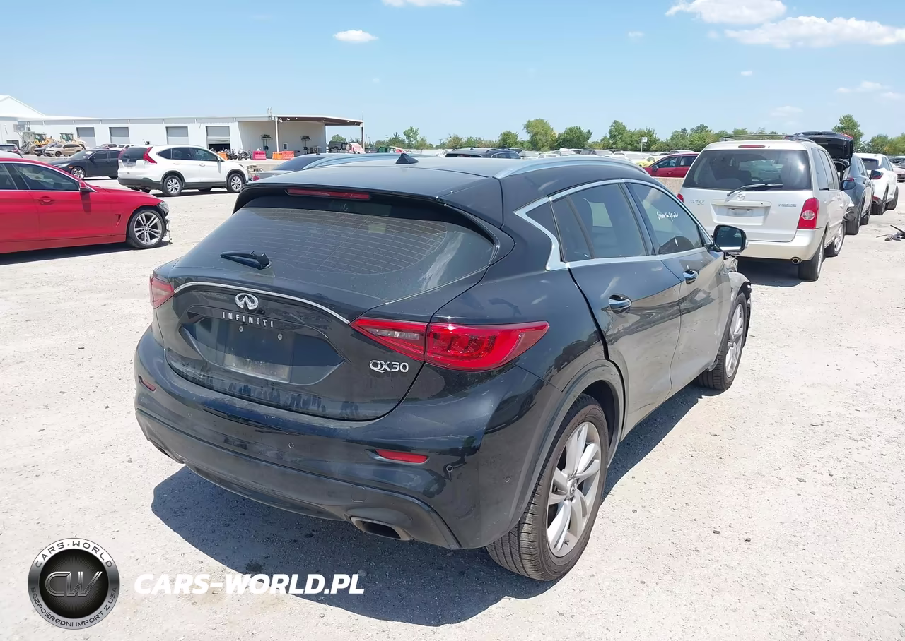 2017 Infiniti Qx30 Premium VIN:SJKCH5CP6HA035561 - 4