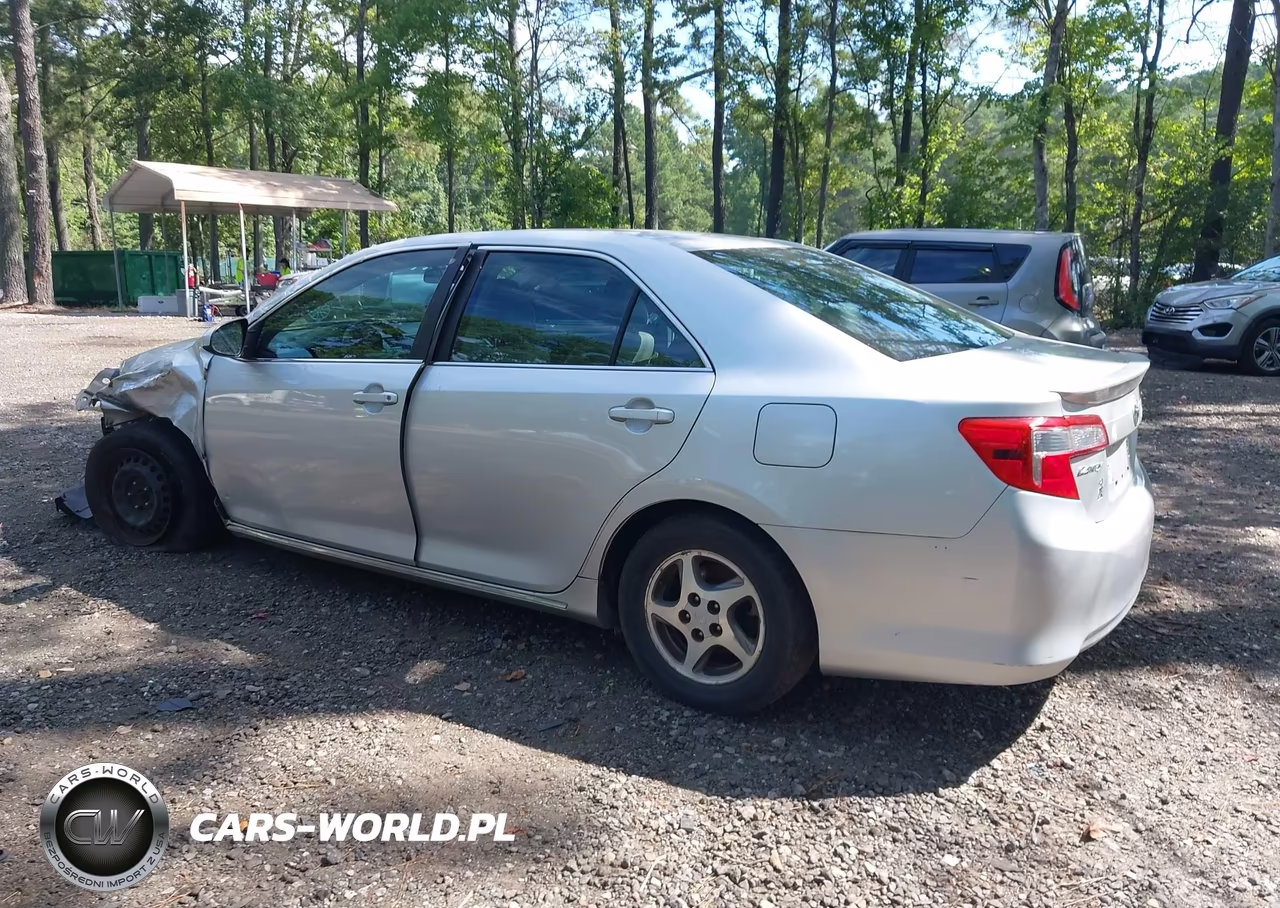 2014 Toyota Camry Le VIN:4T1BF1FK4EU313389 - 3