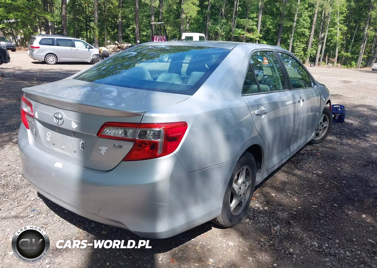 2014 Toyota Camry Le VIN:4T1BF1FK4EU313389 - 4