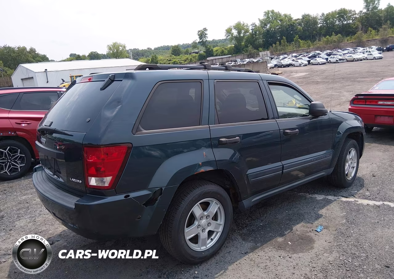 2005 Jeep Grand Cherokee Laredo VIN:1J4GR48K95C653427 - 4