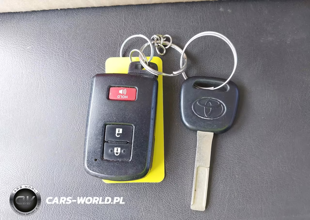 2018 Toyota Tacoma VIN:3TMCZ5AN1JM171882 - 11