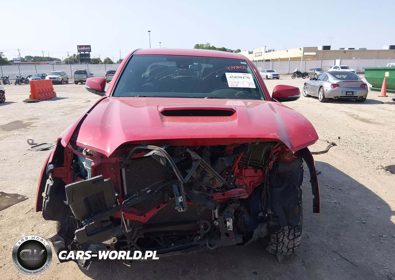 2018 Toyota Tacoma VIN:3TMCZ5AN1JM171882 - 13