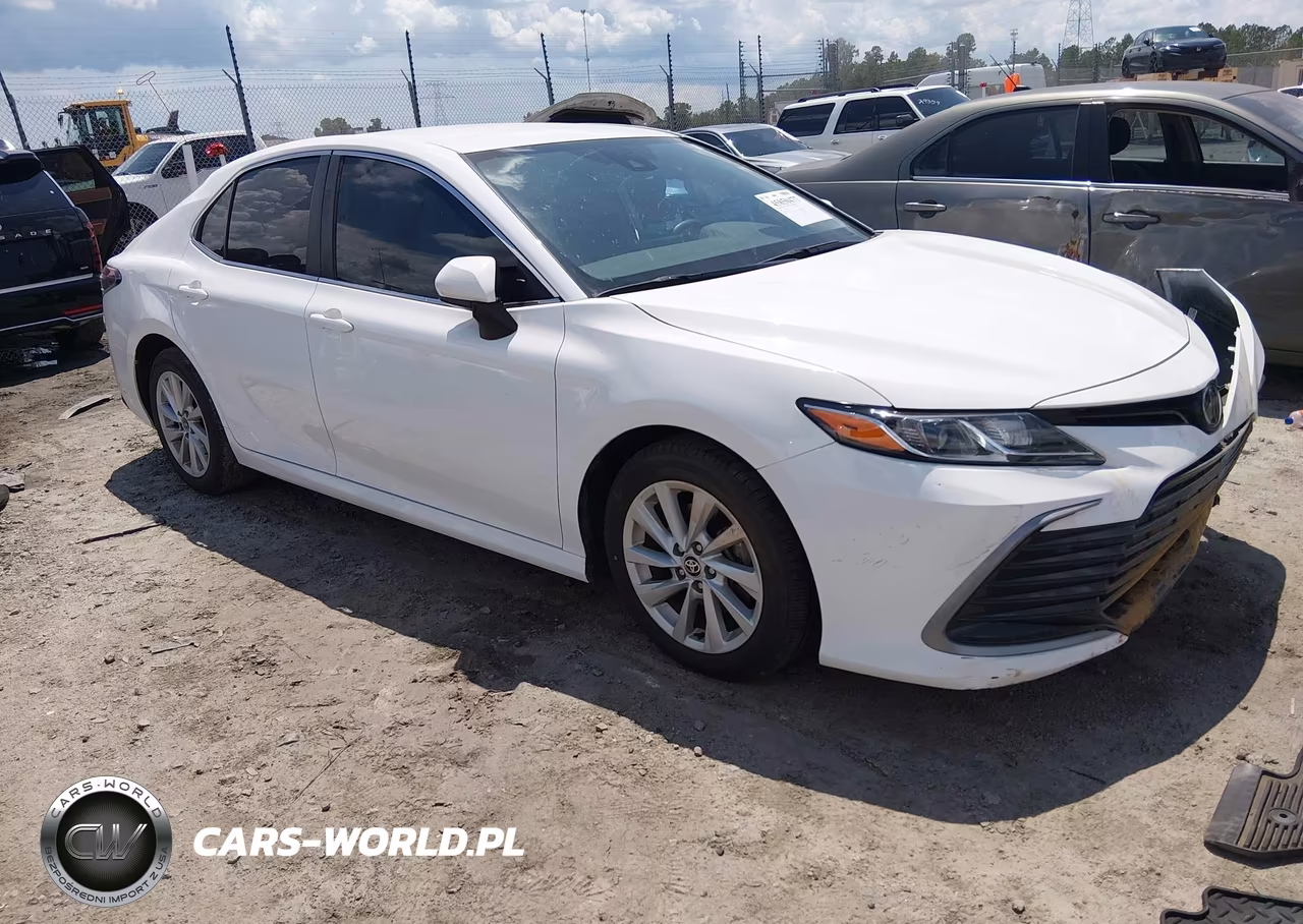 2024 Toyota Camry Le